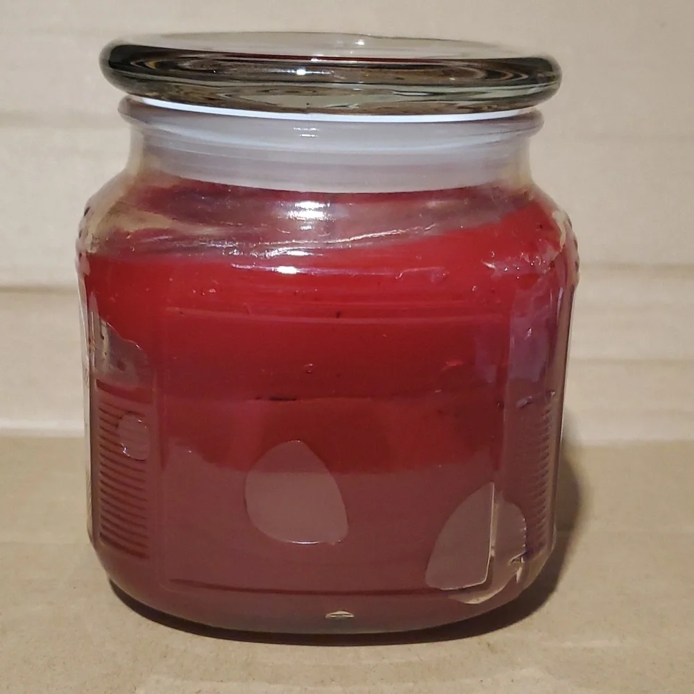BERRY TART Red Farmer's Market 2 Scents - 16 oz,‎ two wick Gold Canyon candle